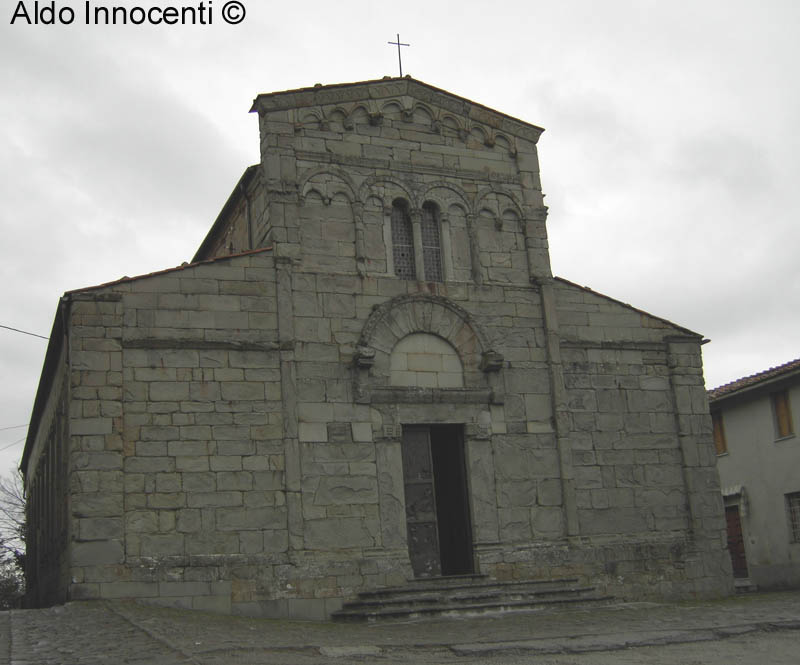 ANCORA LA FACCIATA DELLA PIEVE DI CAPANNORI